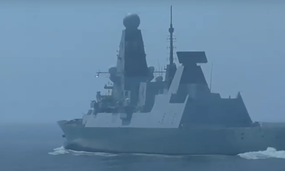 Στη δημοσιότητα το βίντεο με την αντιπαράθεση Ρώσων & Βρετανών στη Μ. Θάλασσα